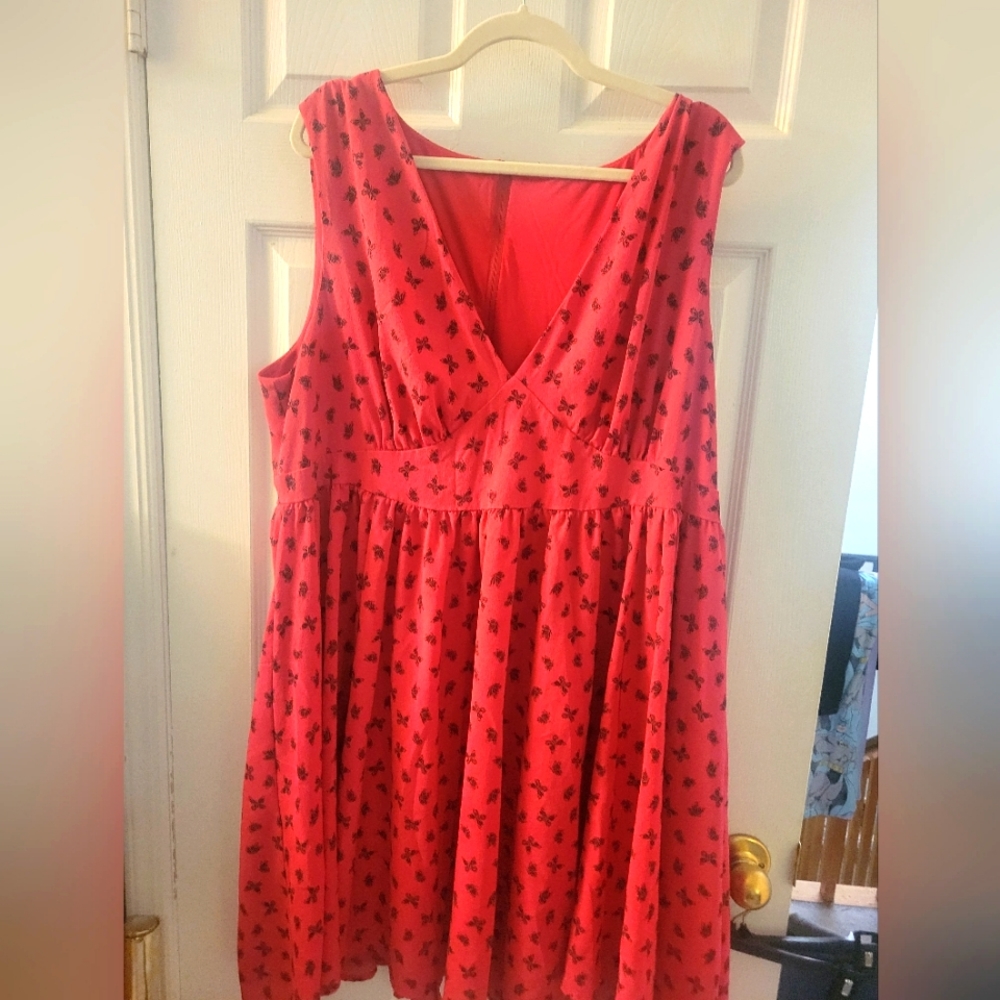 Sexy butterfly dress, no pockets Bin A